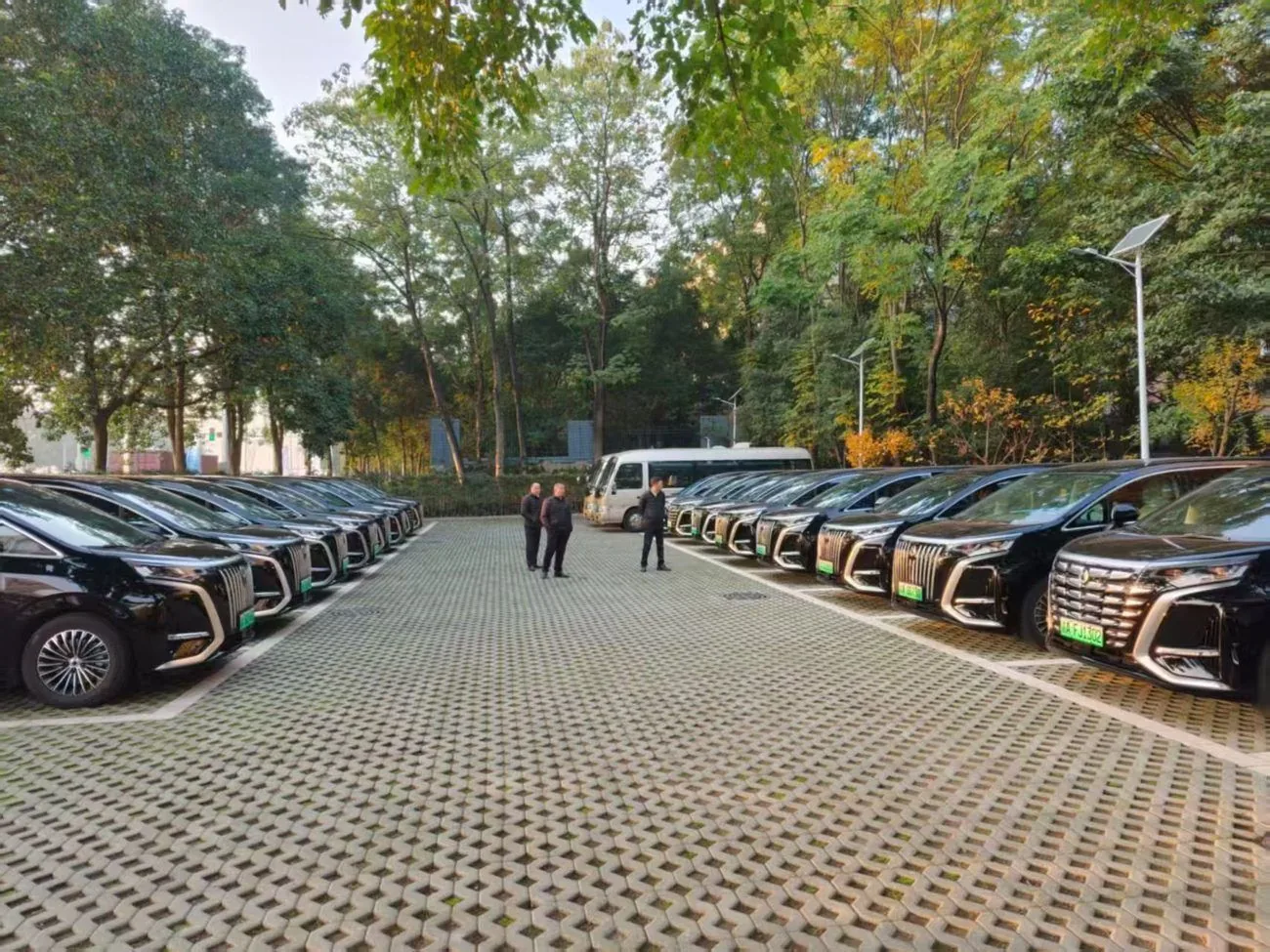 Anjia private tour fleet of premium vehicles in Chongqing